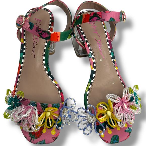 Betsey Johnson Beaded Flower Embellished Sandals Size 6 Clear Block Heels EUC - Picture 2 of 13